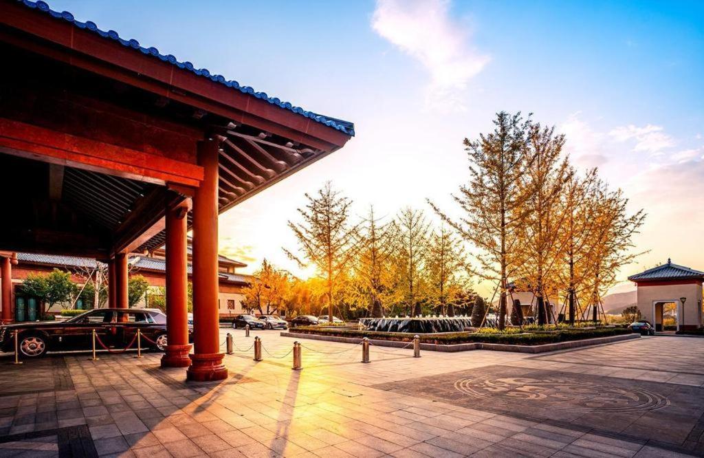Grand Bay Hotel Beijing Xiaotangzhuang Extérieur photo